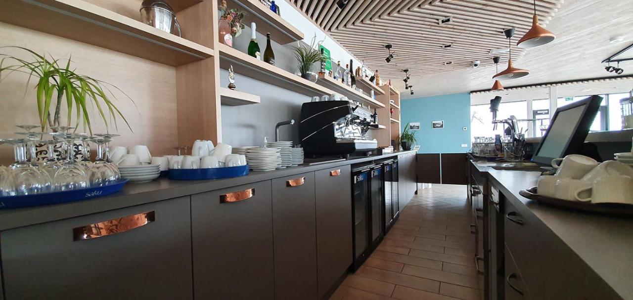 Doberani Rannamaja Hotel Valgeranna Bagian luar foto