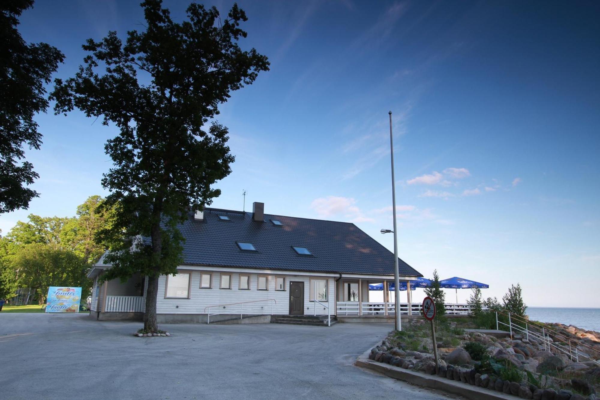 Doberani Rannamaja Hotel Valgeranna Bagian luar foto
