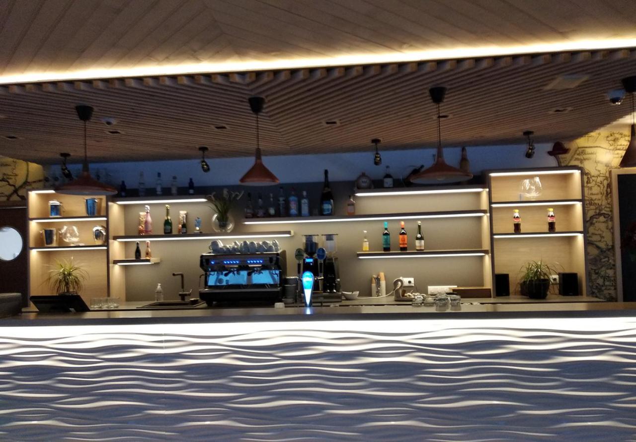 Doberani Rannamaja Hotel Valgeranna Bagian luar foto